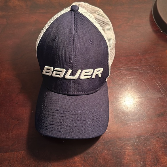 Bauer hat - Picture 2 of 3